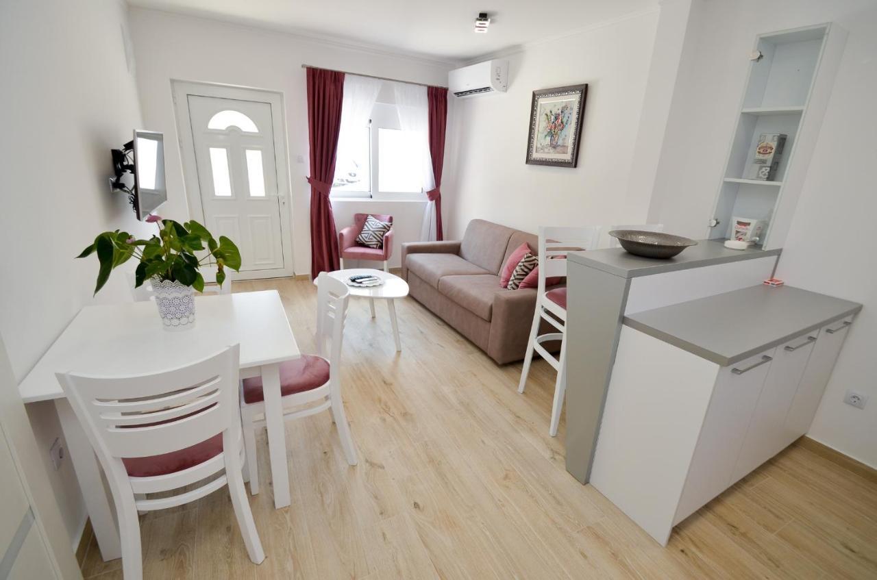 Seafront Apartment Vujovic Prčanj Exterior foto