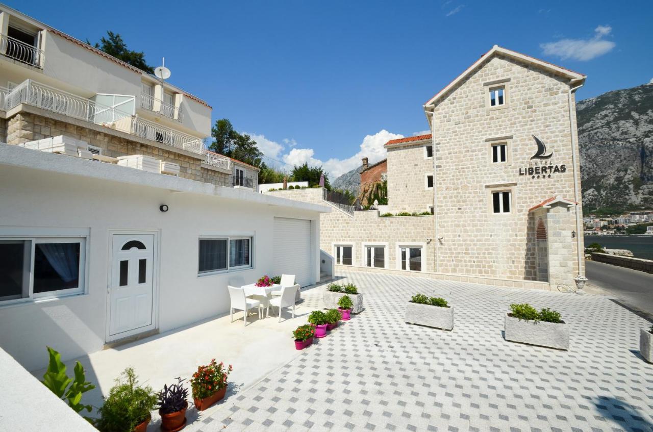 Seafront Apartment Vujovic Prčanj Exterior foto