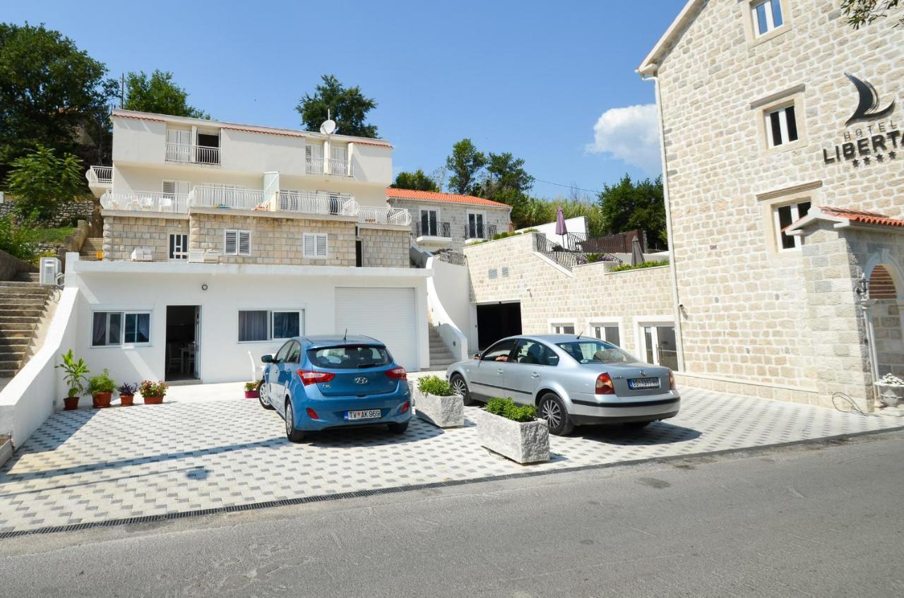 Seafront Apartment Vujovic Prčanj Exterior foto